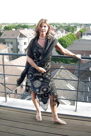 Pourquoi on attend toujours le grand amour ? Amandine - rencontre-Cougar-Orléans