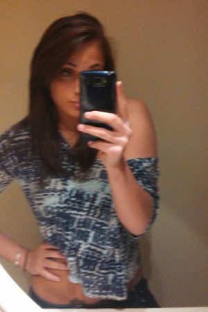 Besoin de légèreté et de complicité ce soir 🍷 Morgane - rencontre-Milf-Aix-en-Provence