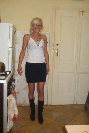 Pyjama qui en veut plus Eveline - rencontre-Cougar-Perpignan