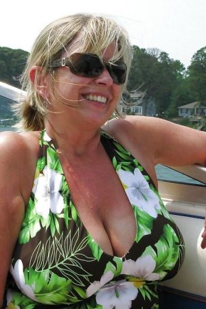 Libre et nu ☀️ Martine - rencontre-Naturiste-Tours