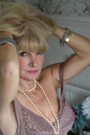 Nadine - rencontre-Cougar-Nantes