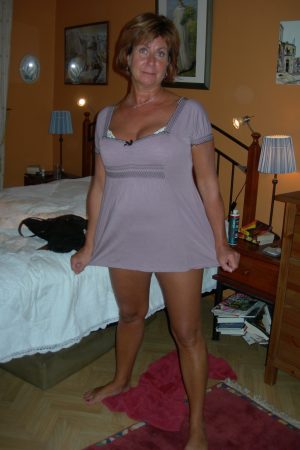 Léa - rencontre-MILF-Rueil-Malmaison