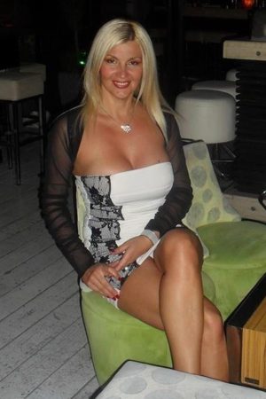 Léana - rencontre-Milf-Évry-Courcouronnes